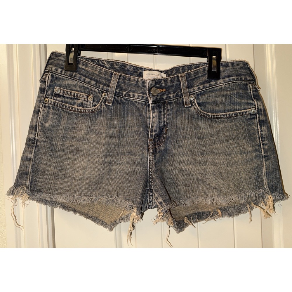 VTG Abercrombie & Fitch Denim Cutoff Shorts Size 6R Low Rise Frayed Hem Y2K 28